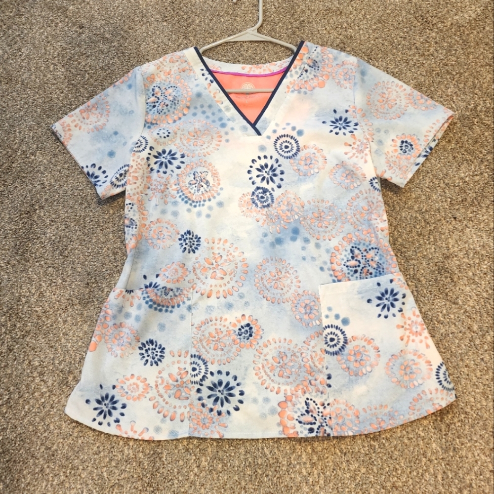 Scrub top